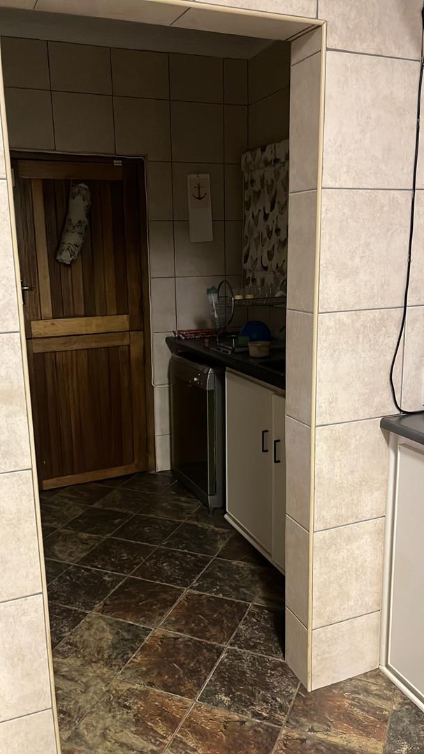 4 Bedroom Property for Sale in Bloemhof North West